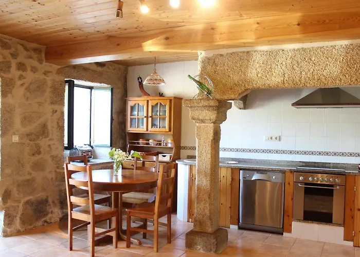 בית נופש A Casina De Pedra Noalla (Pontevedra)